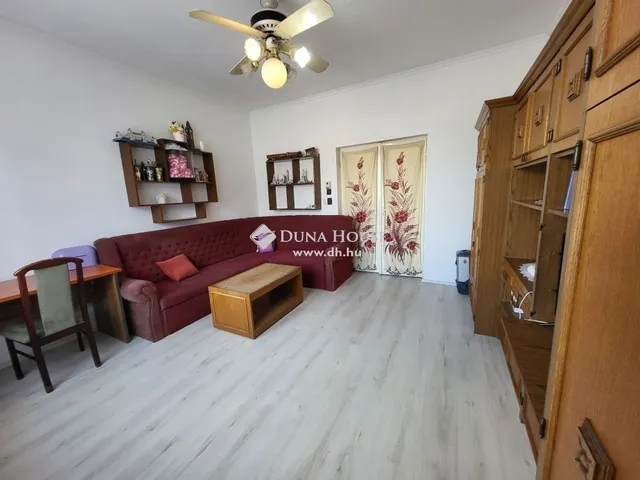 Eladó ház Szigetszentmiklós 280 nm