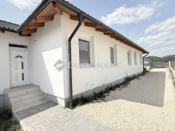 Eladó ház Szigetcsép 134 nm