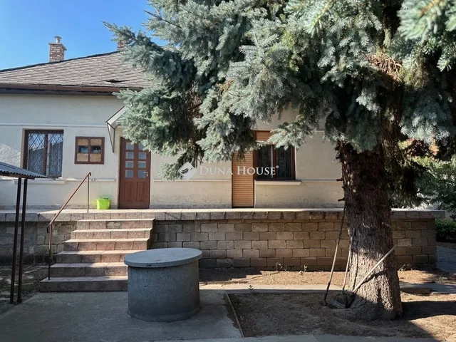 Eladó ház Sóskút 114 nm