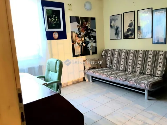 Eladó ház Érd 236 nm