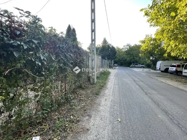 Eladó telek Budapest III. kerület 1000 nm