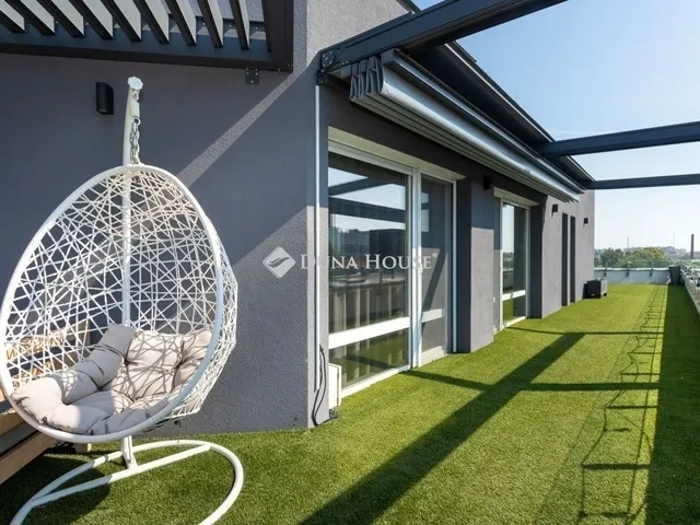 Eladó lakás Budapest XXI. kerület 97 nm