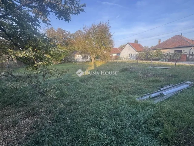 Eladó telek Monor 901 nm