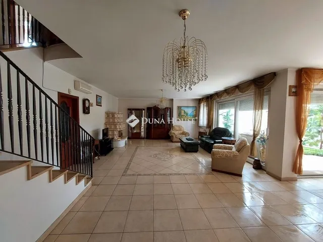 Eladó ház Halásztelek 340 nm