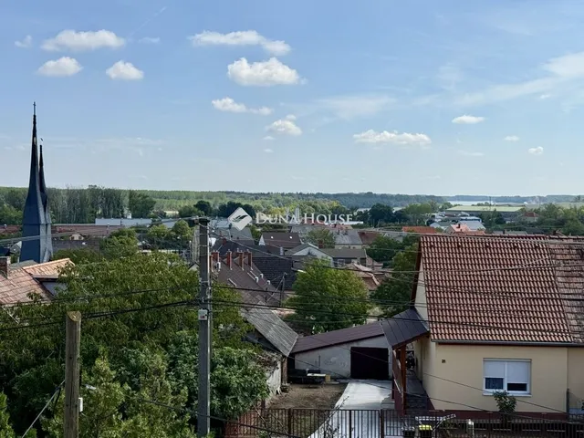 Eladó ház Paks 100 nm