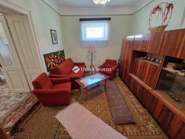 Eladó ház Császártöltés 162 nm