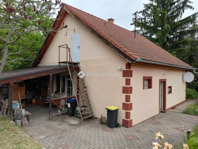 Eladó ház Paks 81 nm