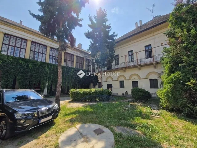 Eladó lakás Baja 91 nm