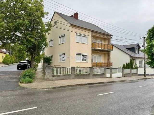 Eladó ház Paks 152 nm