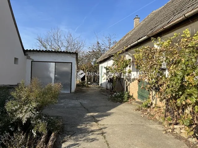 Eladó ház Paks 75 nm