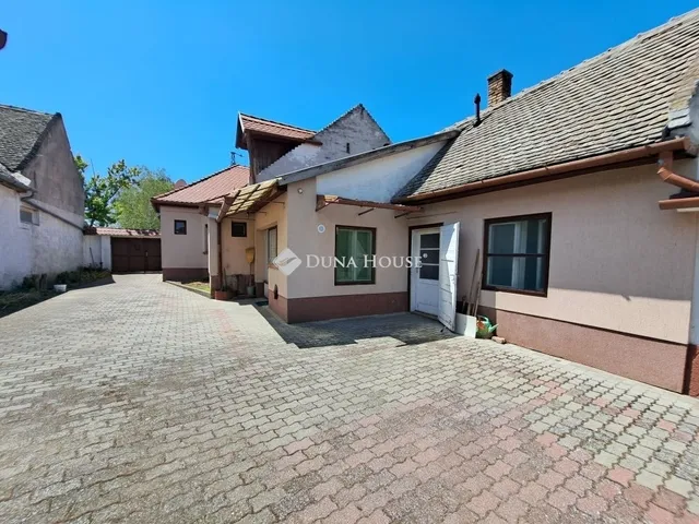 Eladó ház Baja 110 nm