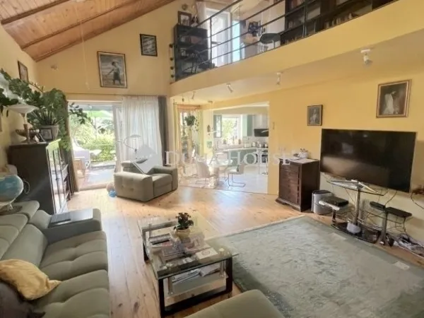 Eladó ház Telki 200 nm