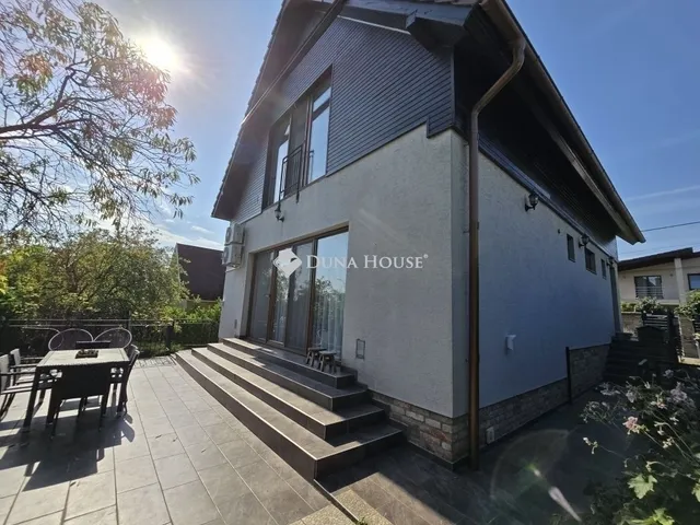 Eladó ház Diósd 191 nm