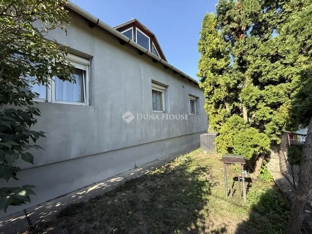 Eladó ház Sóskút 189 nm