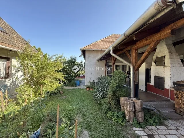 Eladó ház Sóskút 189 nm