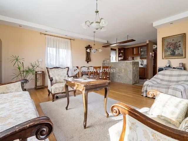 Eladó ház Diósd 200 nm