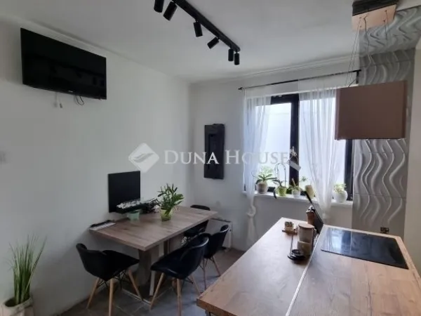 Eladó ház Budaörs 217 nm