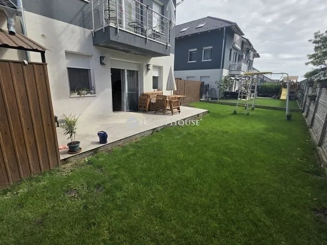 Eladó lakás Halásztelek 96 nm