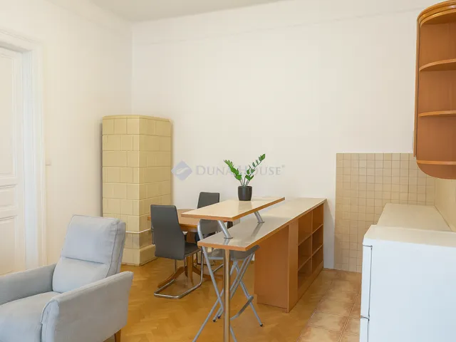 Eladó lakás Budapest VI. kerület 75 nm