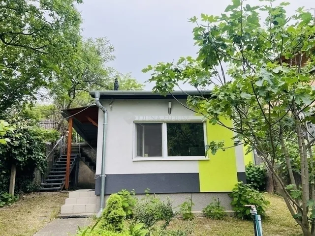 Eladó üdülő és hétvégi ház Szigetszentmiklós 35 nm