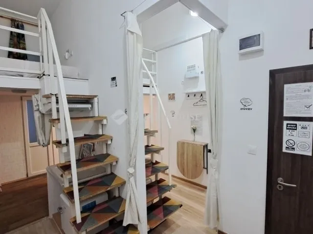 Eladó lakás Budapest VIII. kerület, II. János Pál pápa tér 76 nm