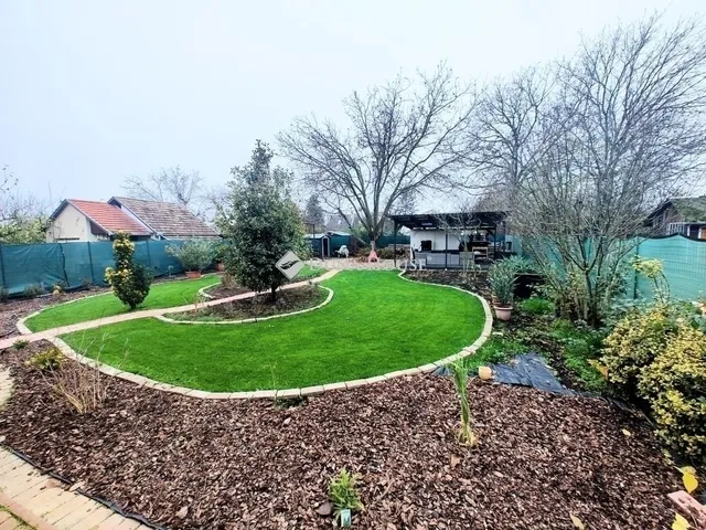 Eladó ház Szeged 186 nm