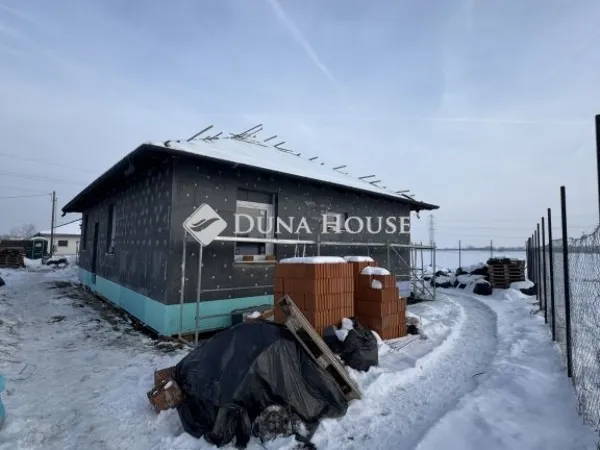 Eladó ház Délegyháza 93 nm