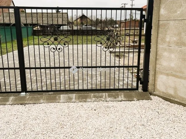 Eladó ház Bugyi 104 nm