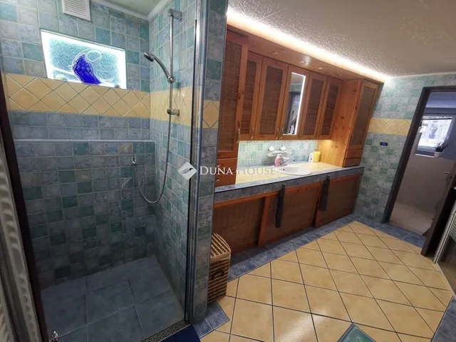 Eladó ház Érd 160 nm