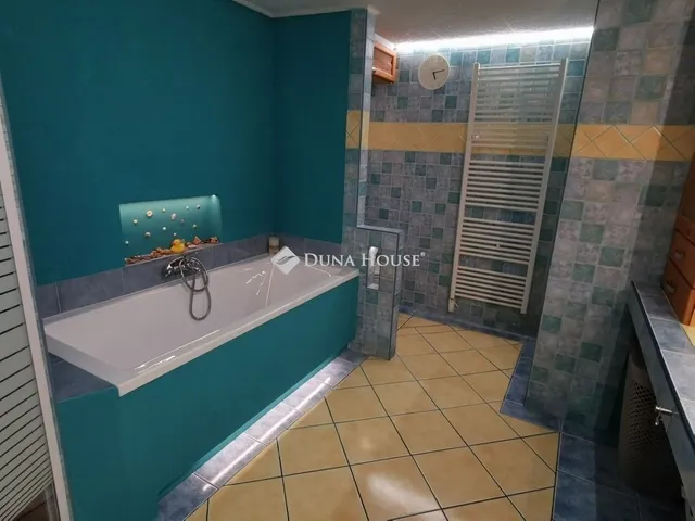 Eladó ház Érd 160 nm