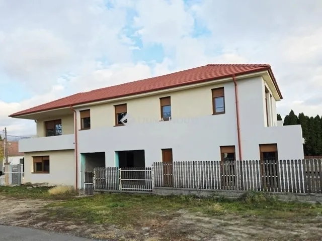 Eladó ház Gyál 122 nm