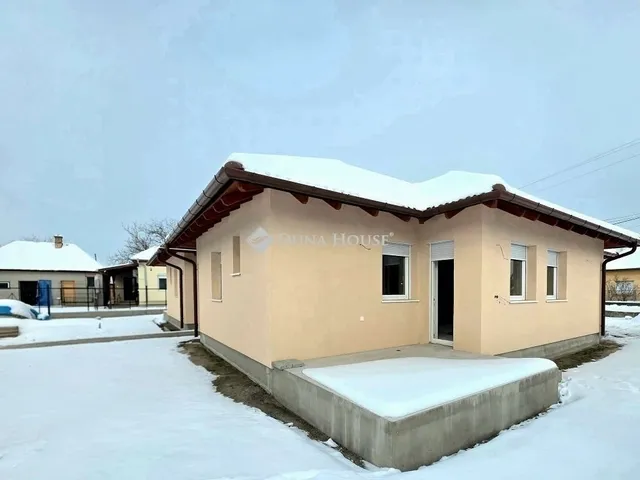 Eladó ház Bugyi 88 nm