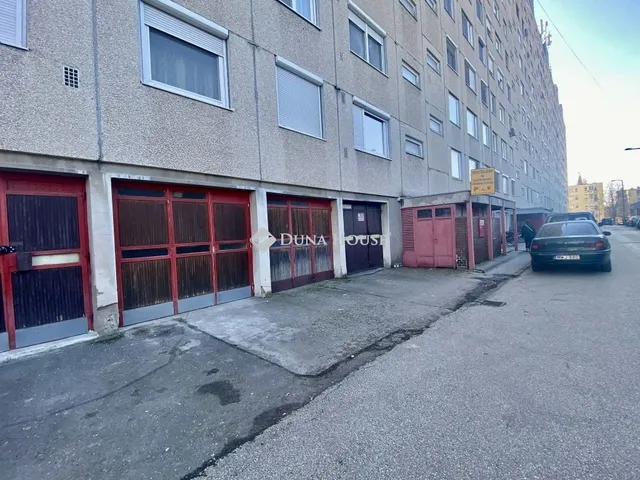 Eladó garázs Hódmezővásárhely 14 nm