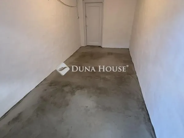 Eladó garázs Hódmezővásárhely 14 nm