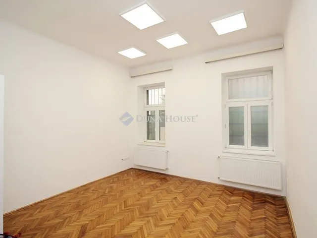 Eladó lakás Budapest I. kerület 63 nm