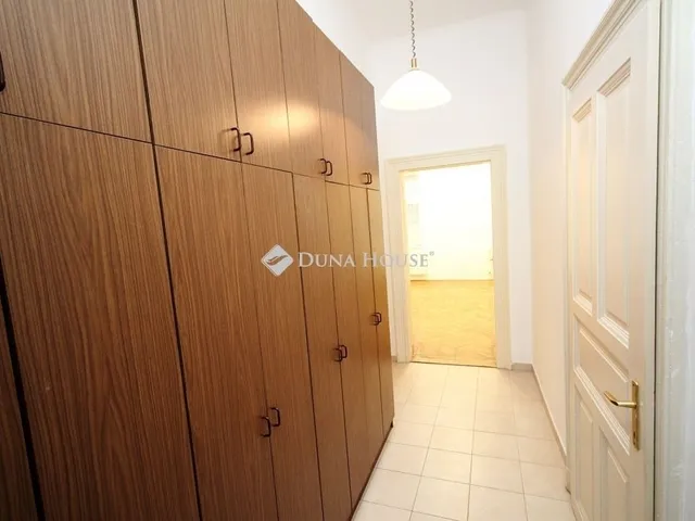 Eladó lakás Budapest I. kerület 63 nm