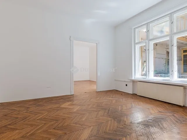 Eladó lakás Budapest V. kerület 119 nm