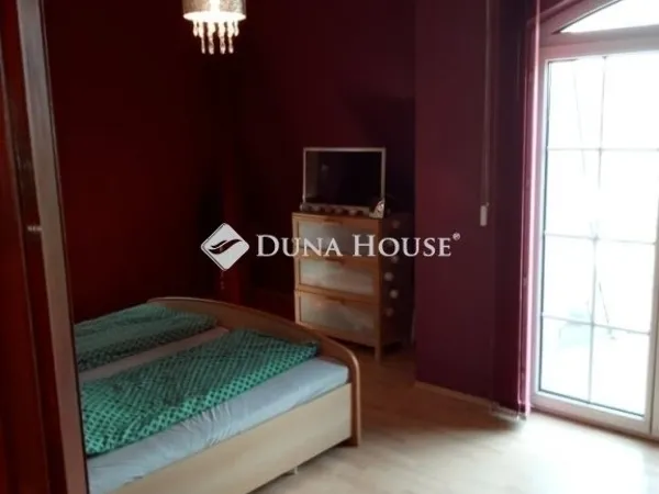 Eladó ház Budaörs 310 nm