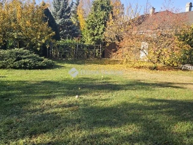 Eladó ház Székesfehérvár 280 nm