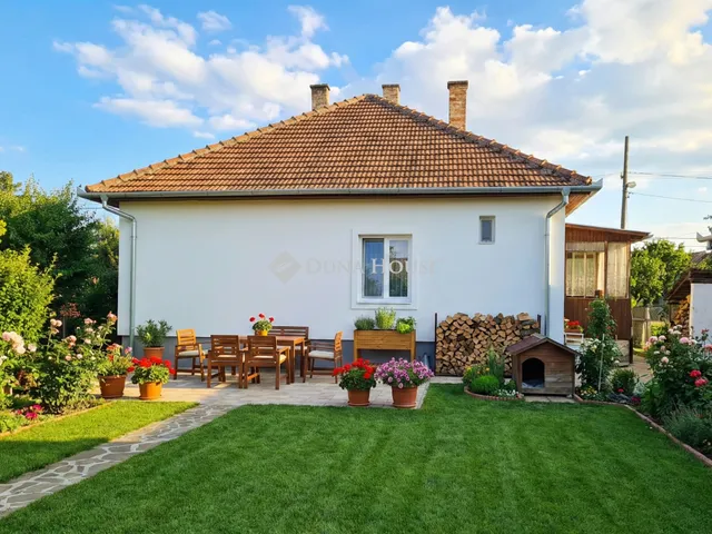 Eladó ház Budapest XXI. kerület, Királyerdő 187 nm