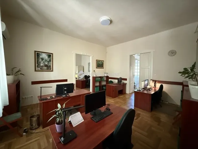 Eladó lakás Székesfehérvár 172 nm