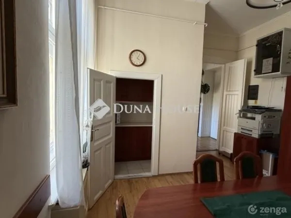Eladó lakás Székesfehérvár 172 nm