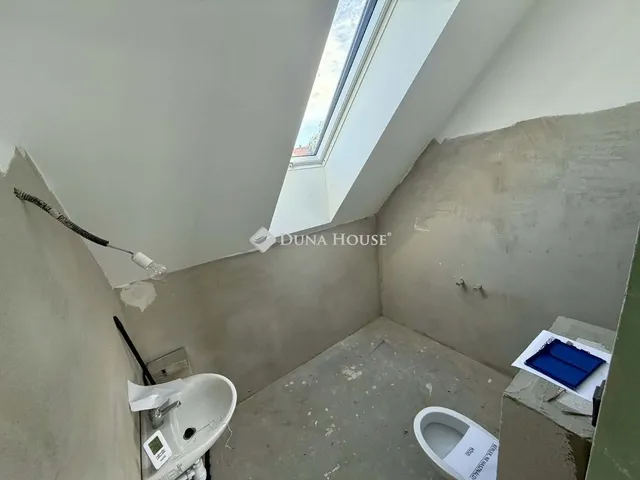 Eladó ház Velence 181 nm