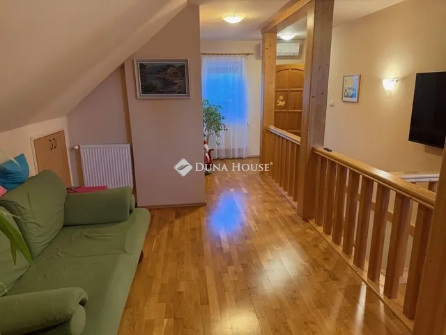 Eladó ház Százhalombatta 160 nm