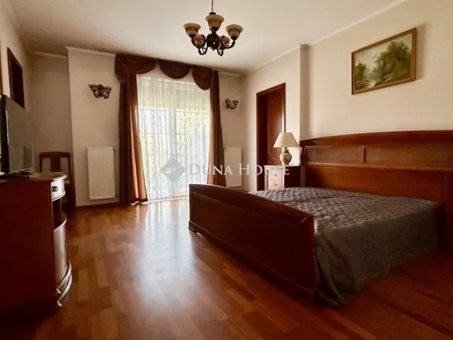 Eladó ház Halásztelek 340 nm