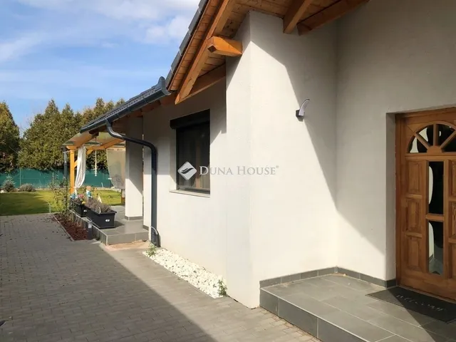 Eladó ház Halásztelek 230 nm