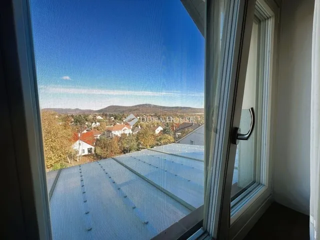 Eladó ház Solymár 220 nm