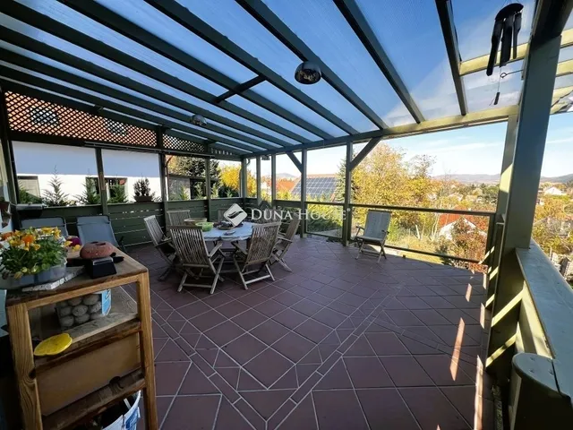 Eladó ház Solymár 220 nm