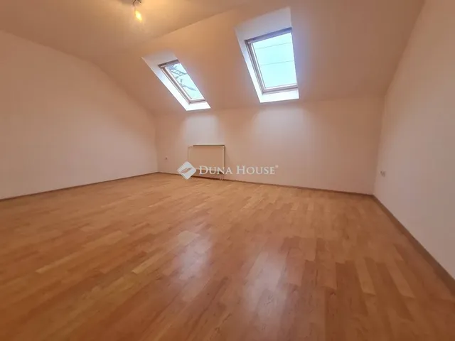 Eladó lakás Badacsonytomaj 97 nm