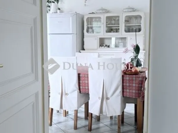 Eladó ház Érd 215 nm